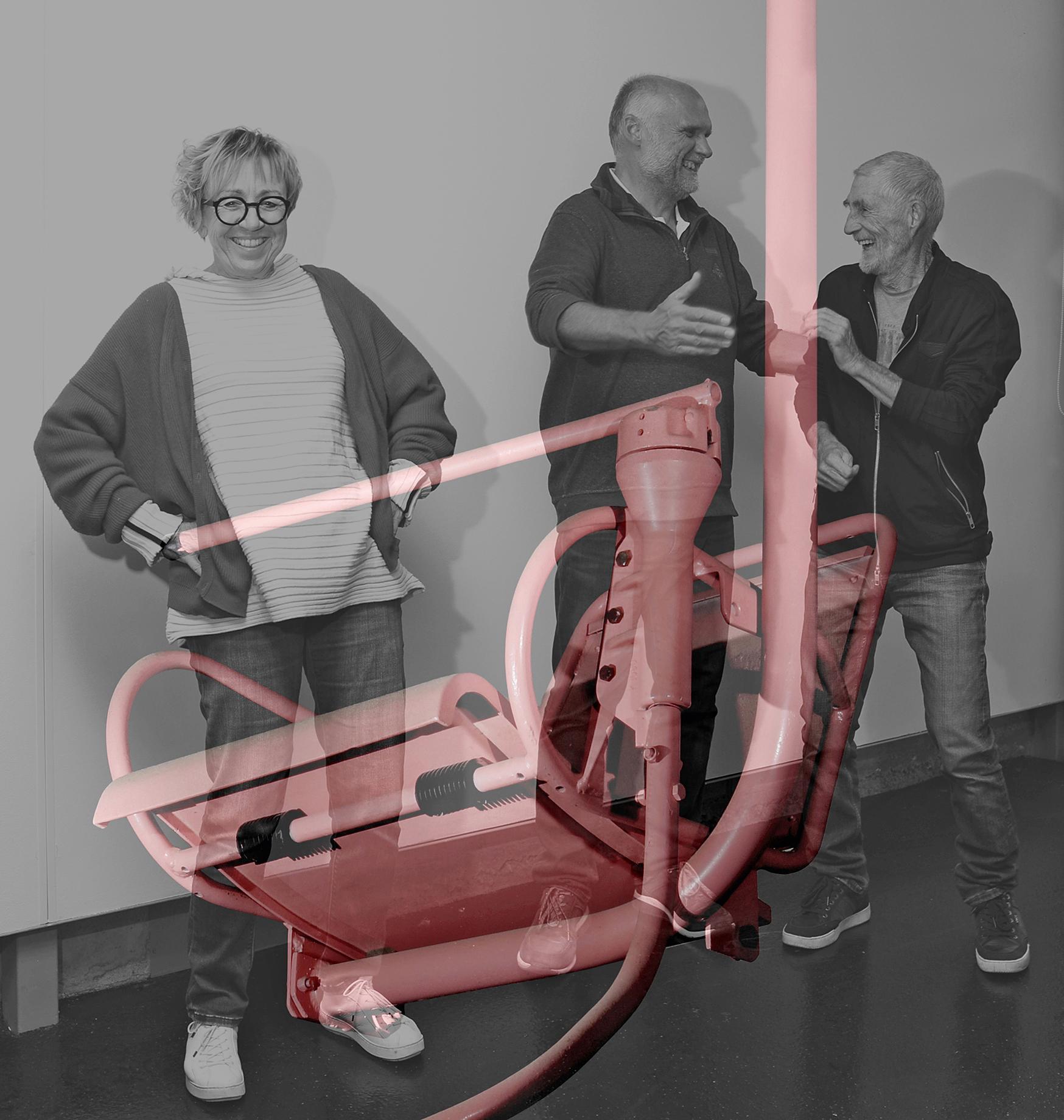 Ausstellung der KG talstation - 3 Menschen in schwarz weiß