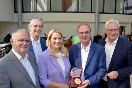 Sommerfest und Abschied von Geschaeftsfuehrer Franz Steindl an der JHP