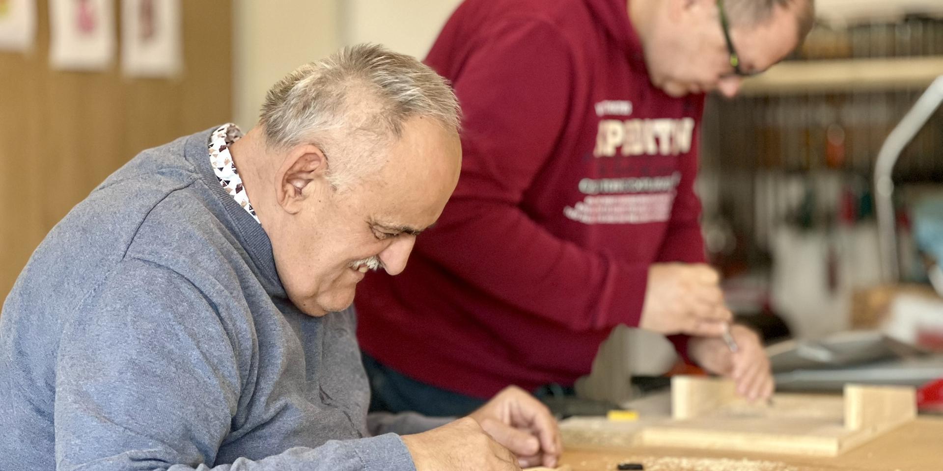 Klienten am Werkeln in der Förderwerkstätte Jennersdorf