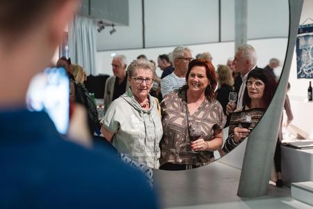 Landesgalerie Eroeffnung Eva Schlegel